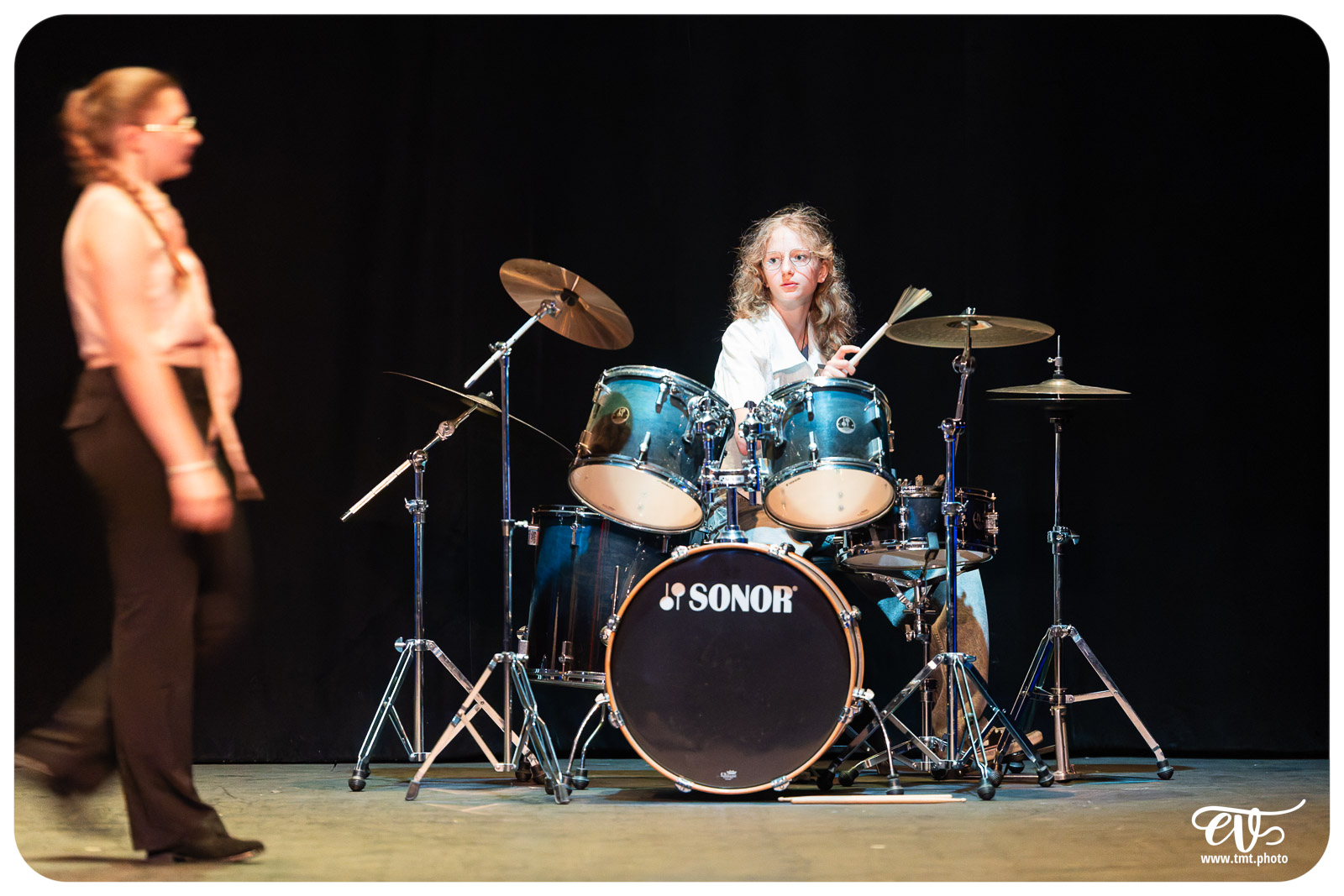 MAIS SONGEONS À RÉPÉTER S'IL VOUS PLAIT !